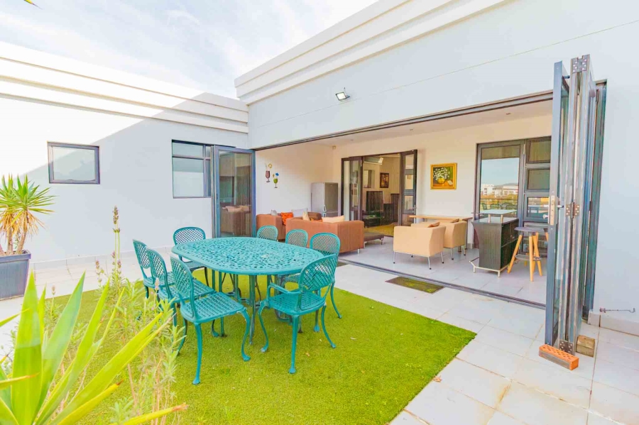 To Let 2 Bedroom Property for Rent in Dennesig Western Cape
